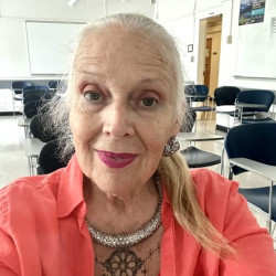 Uma Bhatnagar's photo in classroom